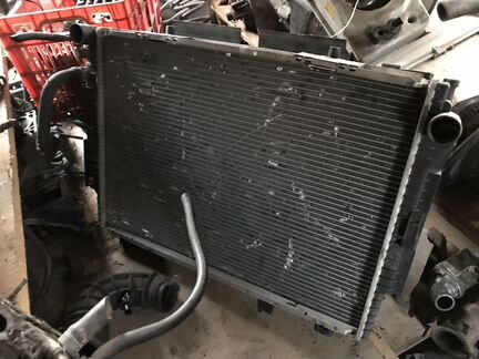 Карсет радиаторов от Мерседес S500, 1995г