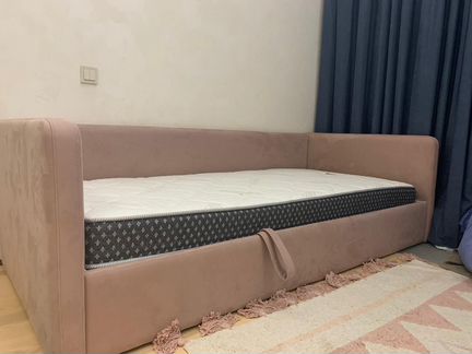 Кровать с матрасом Magniflex