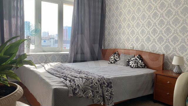 2-к. квартира, 65 м², 9/12 эт.