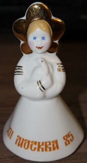 Фарфоровая статуэтка Катюша СССР 1985, Вербилки