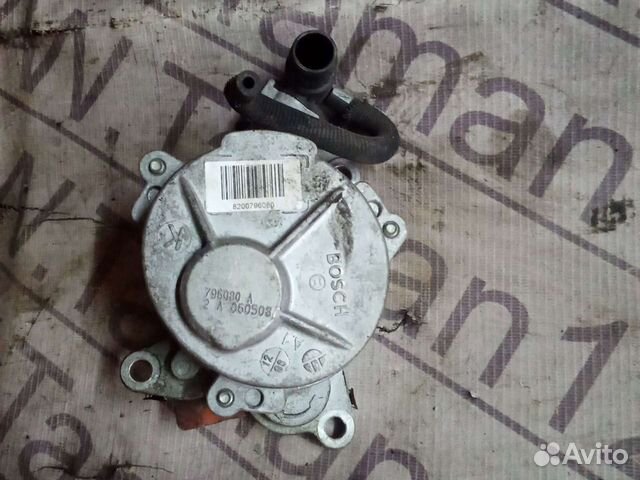 Вакуумный насос Renault Laguna 3