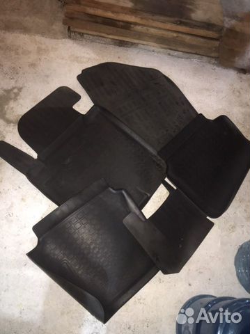 Автомобильные коврики бу резиновые