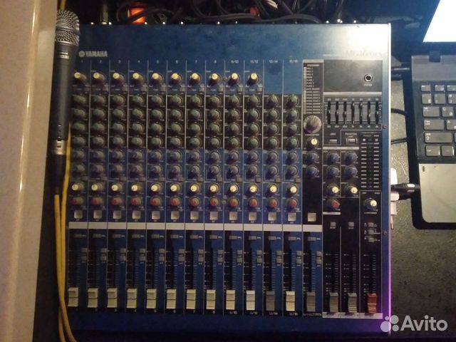 Микшерный пульт