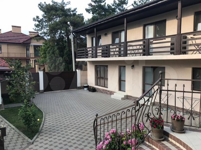 Комната 40 м², 1/2 эт.