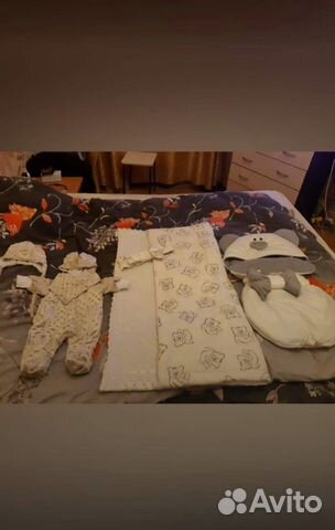 Комплект на выписку из 7 предметов