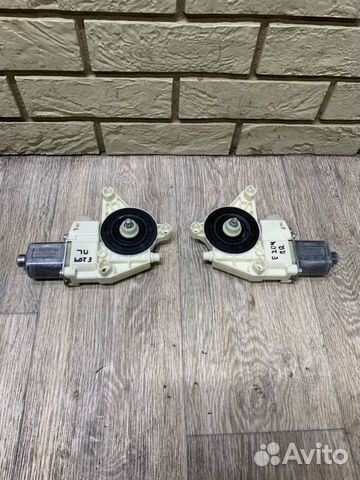 Mercedes W204 Моторчик стеклоподъемника LH RH