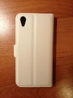 Чехол для Sony Xperia XA1