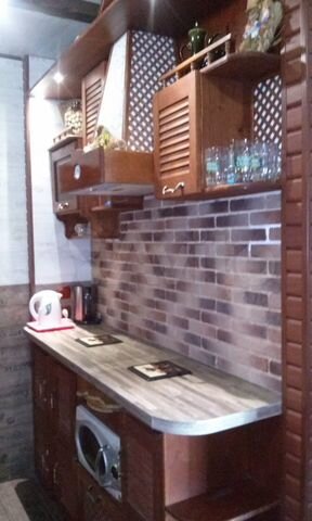 Комната 18 м² в 3-к., 1/1 эт.