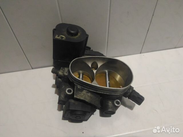 Дроссельная заслонка audi A8 D2 4.2 ABZ