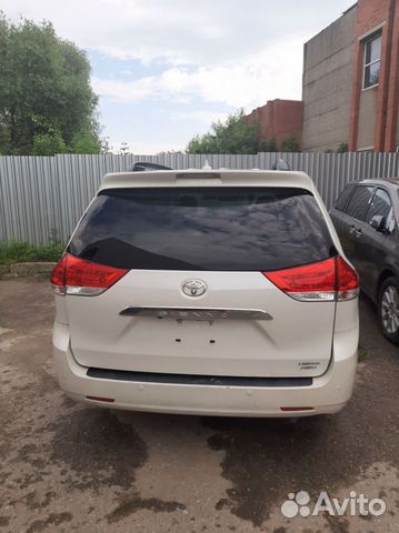 Toyota Sienna 2016 г на запчасти