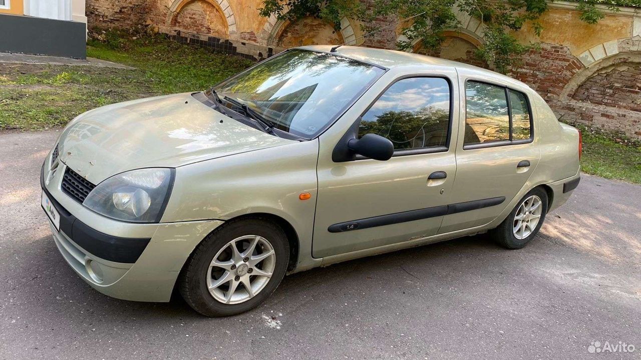 Рено 2003 года фото Серебристый Renault Symbol 2003 года с пробегом по цене 199 000 руб. в Новосибир