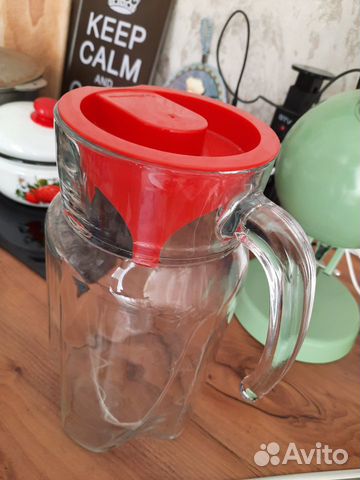 Стеклянный графин