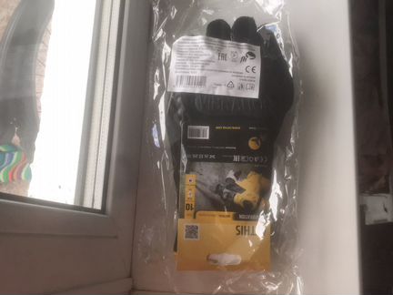 Перчатки Аттис