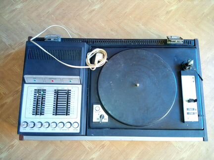 Запчасти от Мелодия 103М стерео Radiotehnika