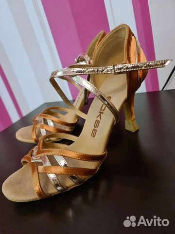 Спортивные танцевальные туфли Eckse