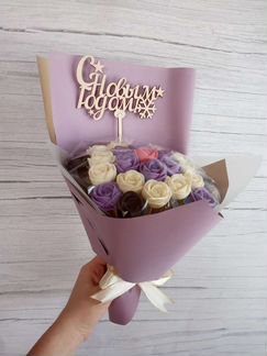 Шоколадные розы сладкий подарок на день рождения