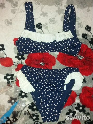 Купальники для девочек 38-40 р-ры