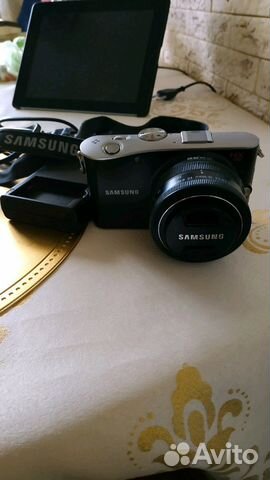 Samsung NX100