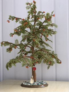 Дерево из бисера