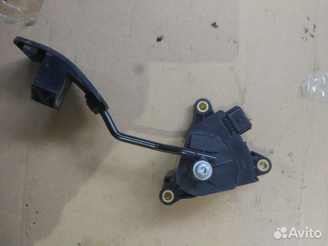 Педаль газа Renault Koleos 2.0 дизель M9R