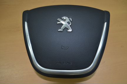 Рулевая накладка(руль, торпедо) Peugeot 508 (Пежо)