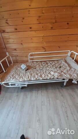 Коляска инвалидная и кровать для лежачих+ матрац