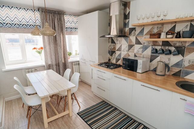 2-к. квартира, 67 м², 1/3 эт.