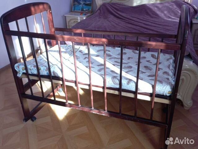 Детская кроватка