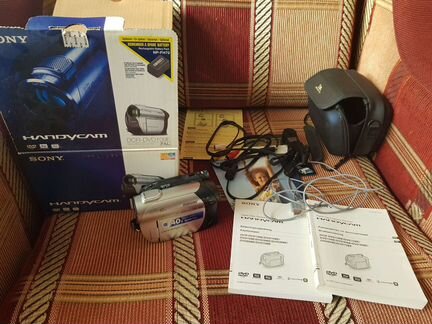 Видеокамера Sony DCR-DVD109E