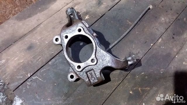 Кулак передний левый Nissan Teana J31 Murano Z50