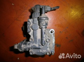 Клапан ускорительный