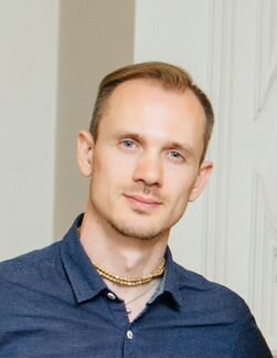 Преподаватель по классу гитары