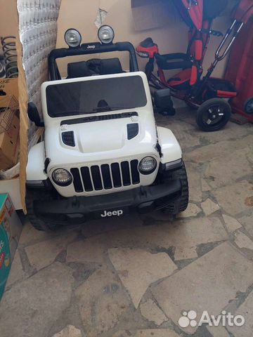 Детский электромобиль