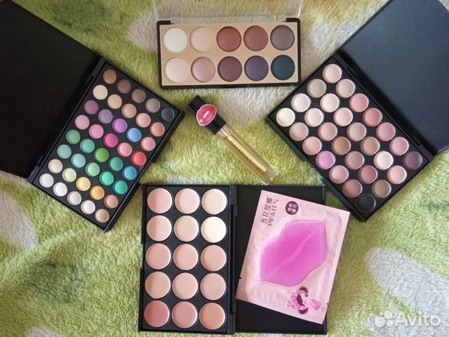 Тени для век