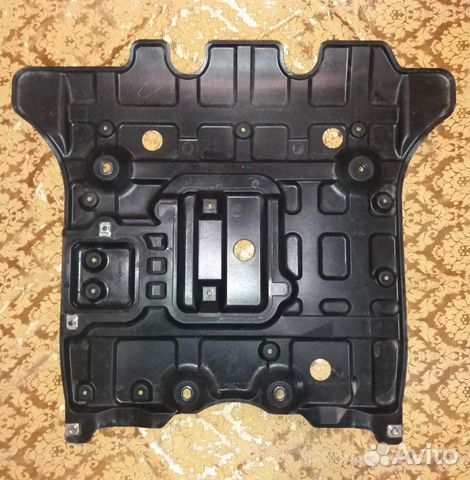 Пыльник защиты двигателя(картера) для Toyota LC200