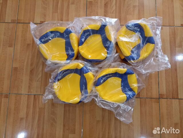 Волейбольный мяч mikasa v300w