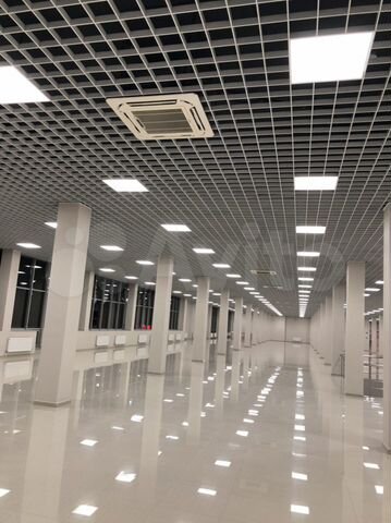 Торговая площадь, 2500 м²