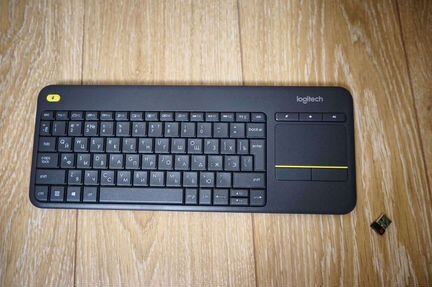 Logitech K400 Plus беспроводная клавиатура с тачпа