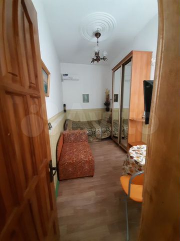 Комната 18 м² в 2-к., 1/14 эт.