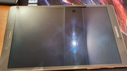 Samsung galaxy tab s (перезагружается)