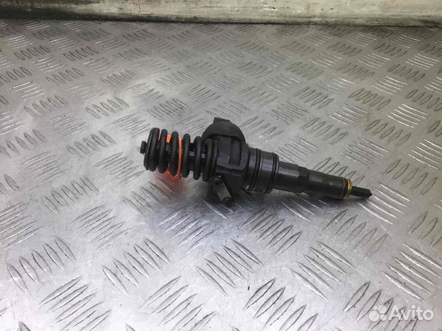 Форсунка Volkswagen Sharan 038130073BP; 038130073B