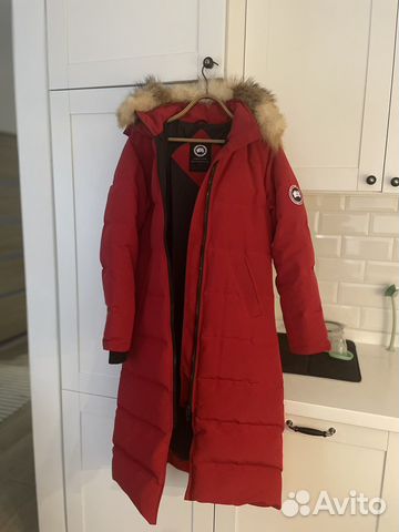 Пуховик женский Canada Goose