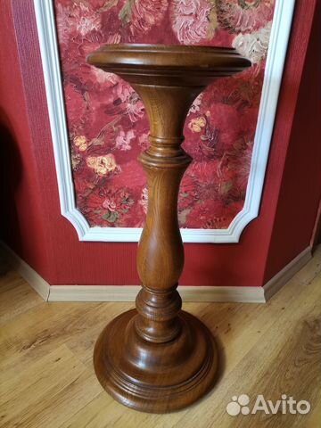 Подставка декоративная под цветы или вазу