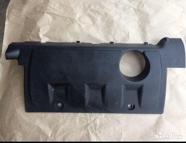 Крышка двигателя Пежо 308 Peugeot 308