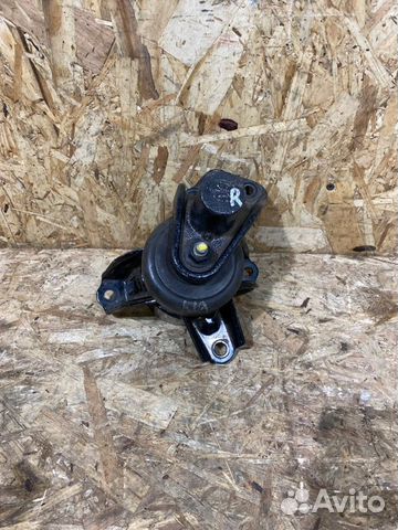 Опора двигателя правая Нyundai Solaris 1