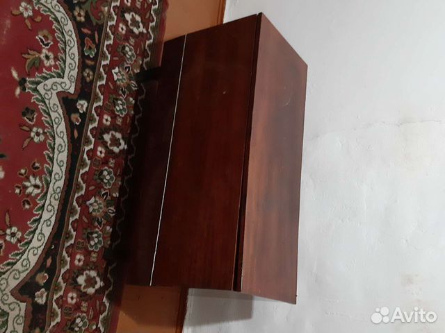Продаю тумбочку
