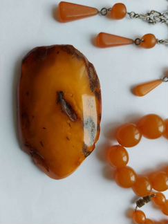 Изделия из янтаря СССР винтаж