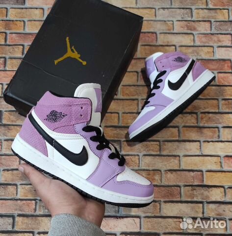 Кроссовки кожаные Nike air Jordan retro 1