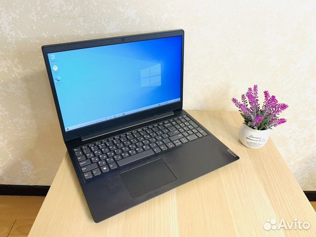 Современный, быстрый ноутбук