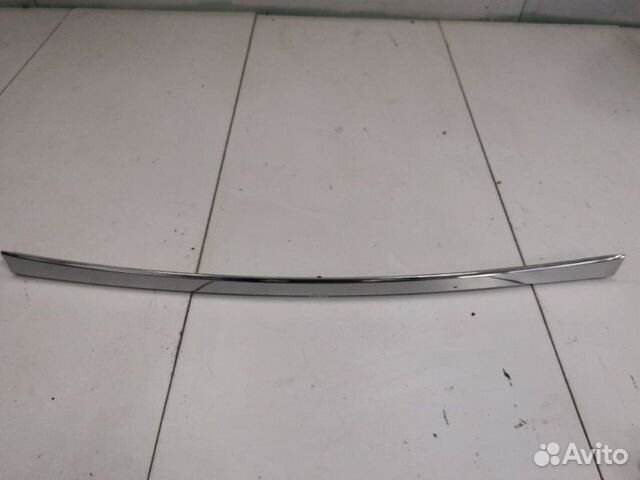 Накладка крышки багажника задняя Hyundai Solaris